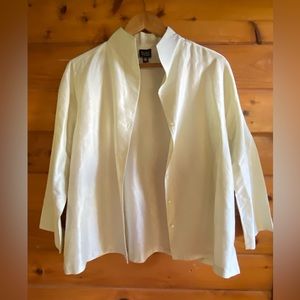 Eileen Fisher 100% Silk Size Woman’s Large Button Shirt Top